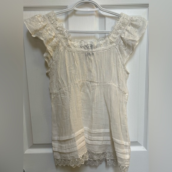 Simply Irresistible white blouse with lace detail. Size small. - Picture 2 of 2